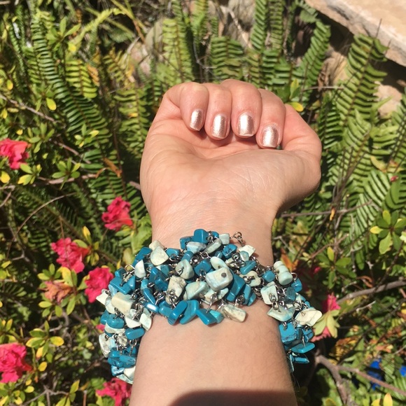 Beautiful turquoise beaded bracelet. - Picture 3 of 6